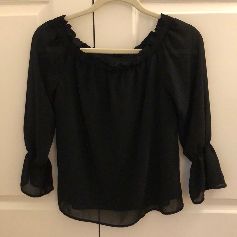 Off the shoulder puff sleeve top